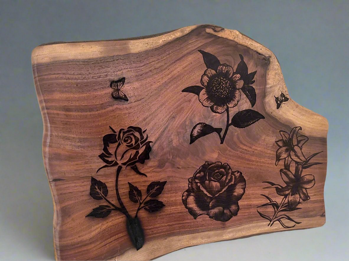 Black Walnut Flower Hanging Plaque